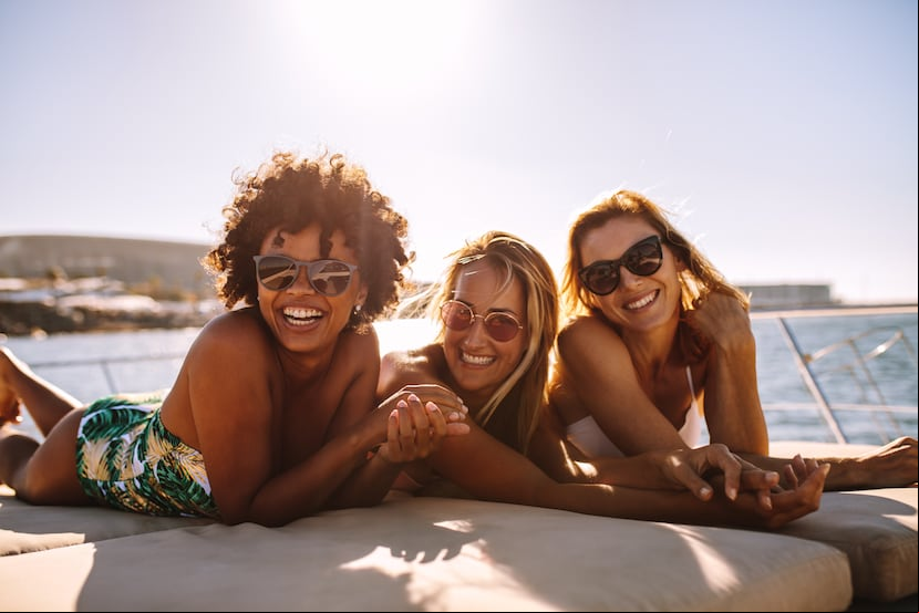 El cabello puede verse seriamente afectado por el agua salada de la playa y el cloro de la piscina además de los daños que le causan los rayos del sol. (Foto: Archivo)