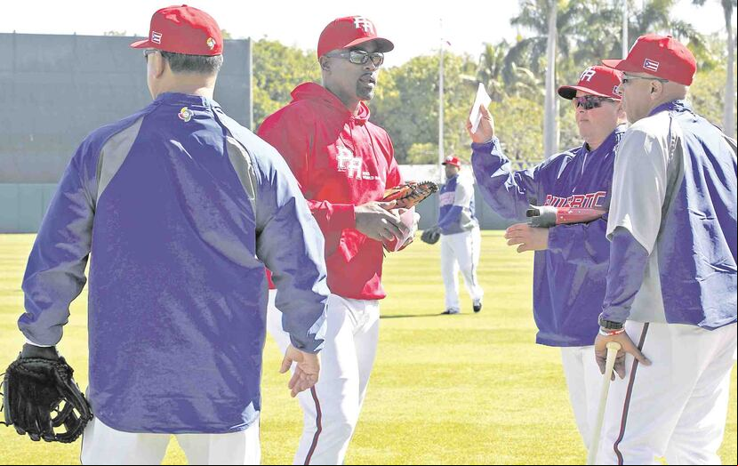 Carlos Delgado ya ha tenido experiencia temporera como coach con Puerto Rico en el Clásico Mundial de Béisbol en 2013, y con el equipo nacional que fue a los Panamericanos Toronto 2015.