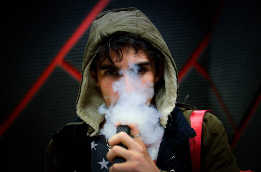 Muchos de los afectados por el vapeo son menores y adultos jóvenes. (Nery Zarate / Unsplash)