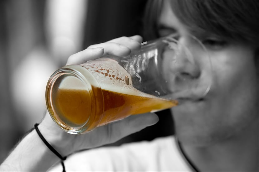 Más evidencia científica relaciona el consumo de alcohol y el riesgo de cáncer entre los jóvenes.