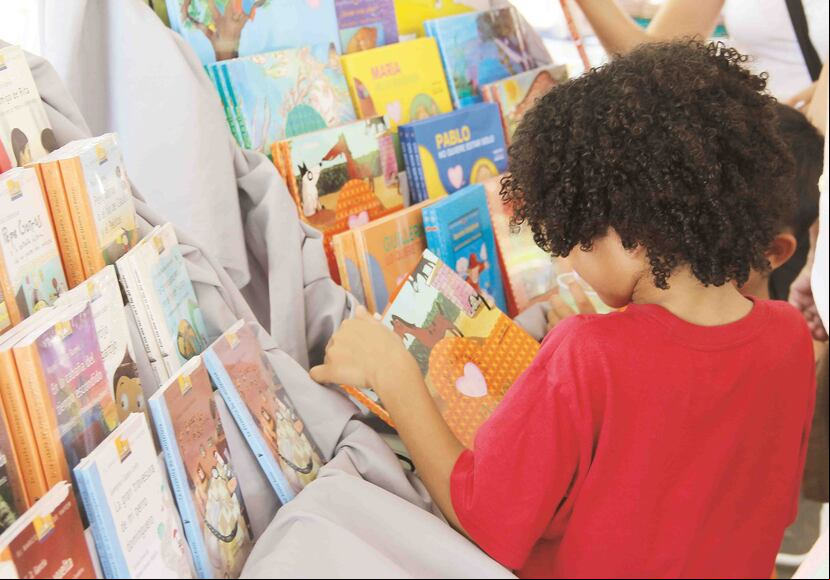 Existen diversa y ricas historias que sirven para educar a los niños y niñas acerca de temas como raza y racismo. (Archivo)