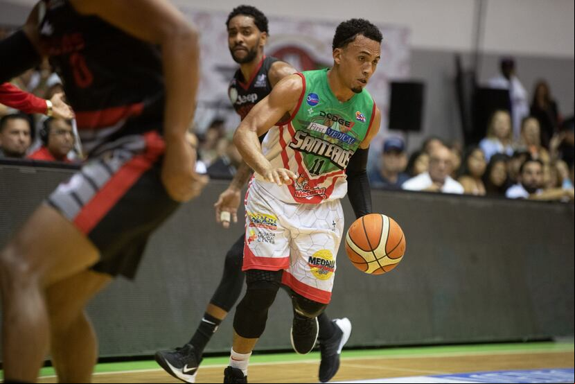 Alex Abreu y los Santeros reciben mañana a los Piratas para arrancar la temporada. (Archivo)