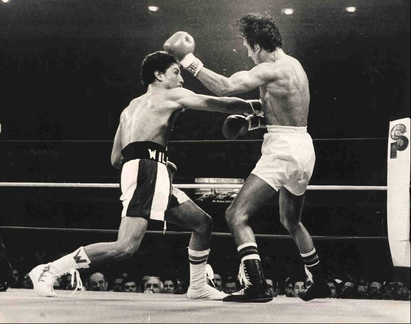 Wilfredo Gómez (izq) pelea contra Carlos Zárate el 28 de octubre de 1978 en el coliseo Roberto Clemente. Este fue el primer ‘megacombate’ para el campeón boricua. (Archivo)