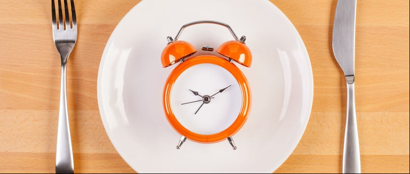 Dado que el cuerpo es un reloj, su procesamiento de los alimentos necesariamente es diferente a distintas horas. (Shutterstock)