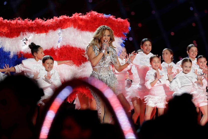 Jennifer López durante su presentación en el Half Time Show del Super Bowl. (AP)