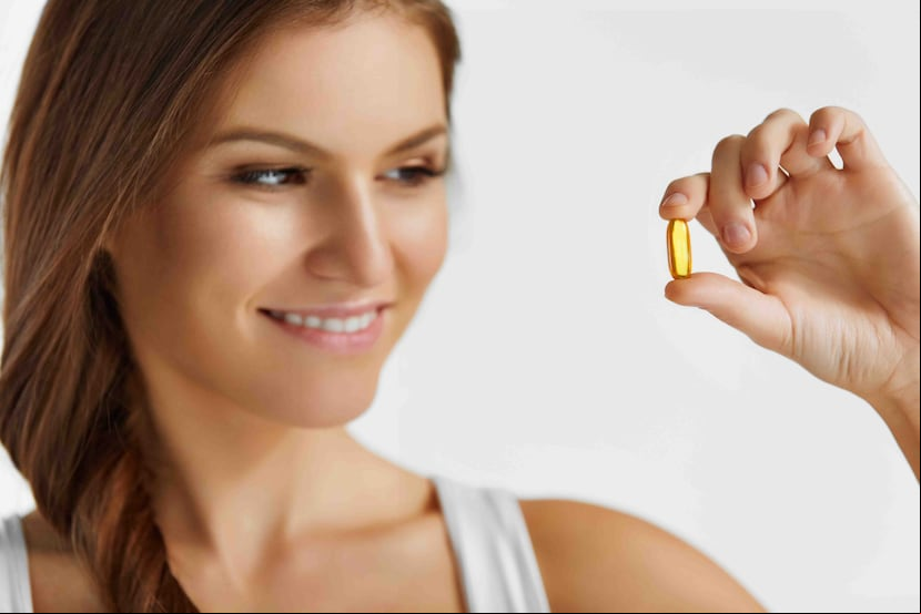 Con la edad, la capacidad del cuerpo por utilizar la Vitamina D que se obtiene de la luz solar disminuye.