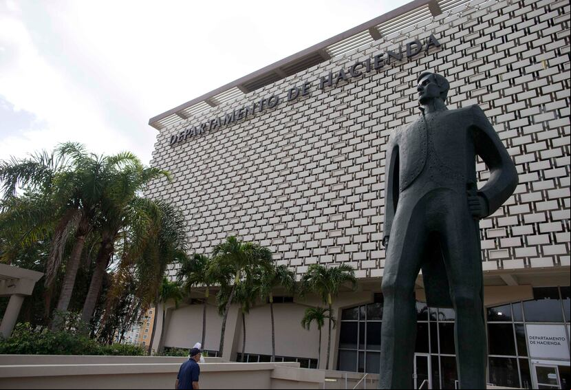 Se estima que con el incentivo de $500 para cuentapropistas que emitirá Hacienda, se beneficiarán cerca de 170 mil personas. (Archivo)