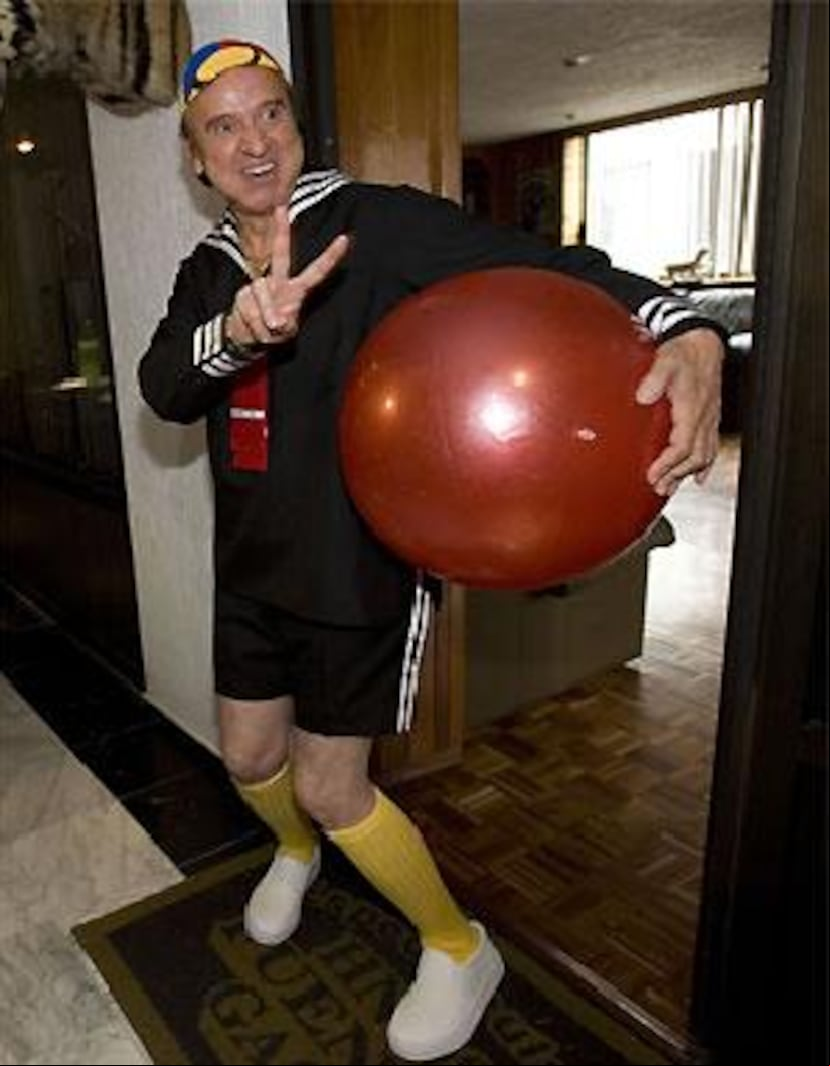 Carlos Villagrán se despide de "Kiko" tras haber interpretado por casi tres décadas el personaje del reconocido programa "El chavo del ocho".(Archivo)