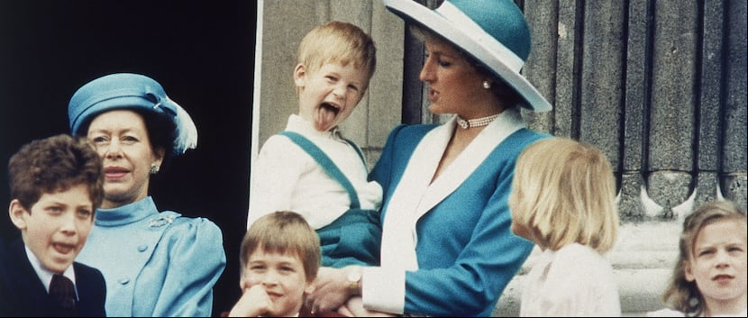 El primogénito de Lady Di y el príncipe Charles, el príncipe William, contrajo matrimonio con Kate en 2011, mientras que el príncipe Harry se casó con Meghan este año. (Foto: Archivo)