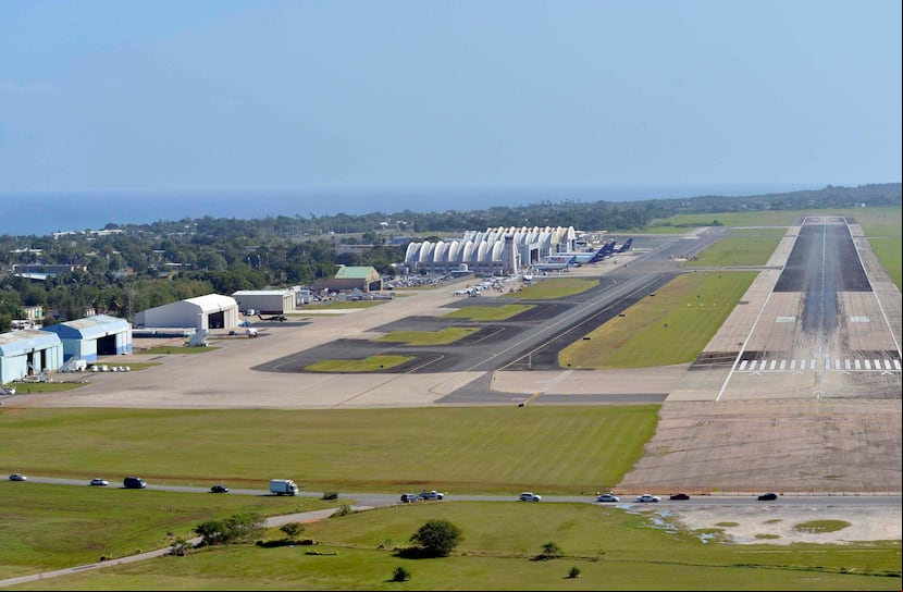 Según el informe policiaco, el choque ocurrió en la calle Hangar al lado del aeropuerto Rafael Hernández en Aguadilla.